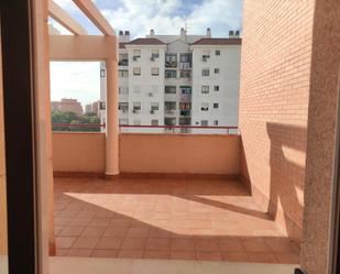 Terrace of Flat to rent in  Sevilla Capital  with Air Conditioner, Heating and Parquet flooring