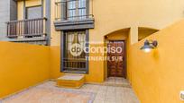 Vista exterior de Casa adosada en venda en San Miguel de Abona amb Traster i Piscina