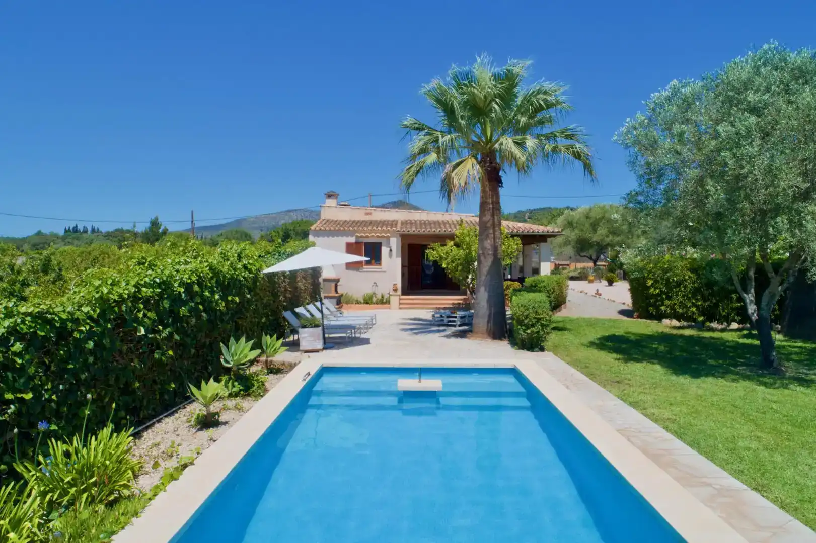 Schwimmbecken von Country house zur Miete in Sant Llorenç des Cardassar mit Klimaanlage und Schwimmbad