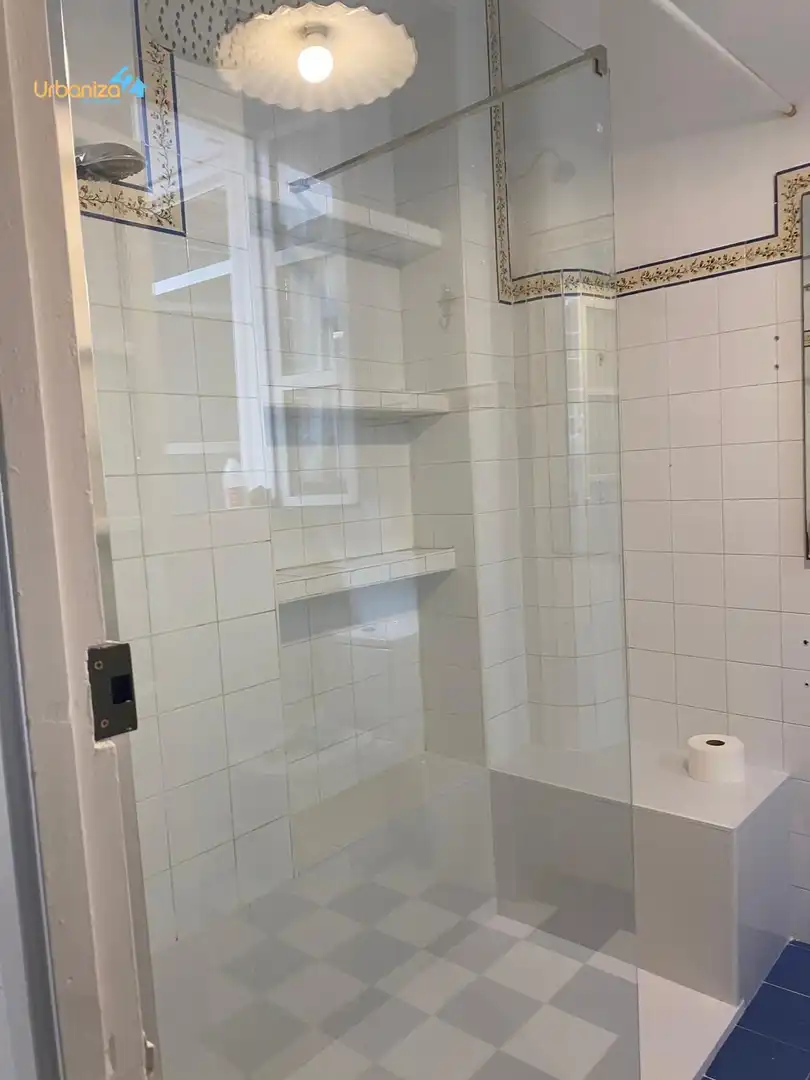 Bathroom of Flat for sale in Badajoz  with Terrace and Balcony