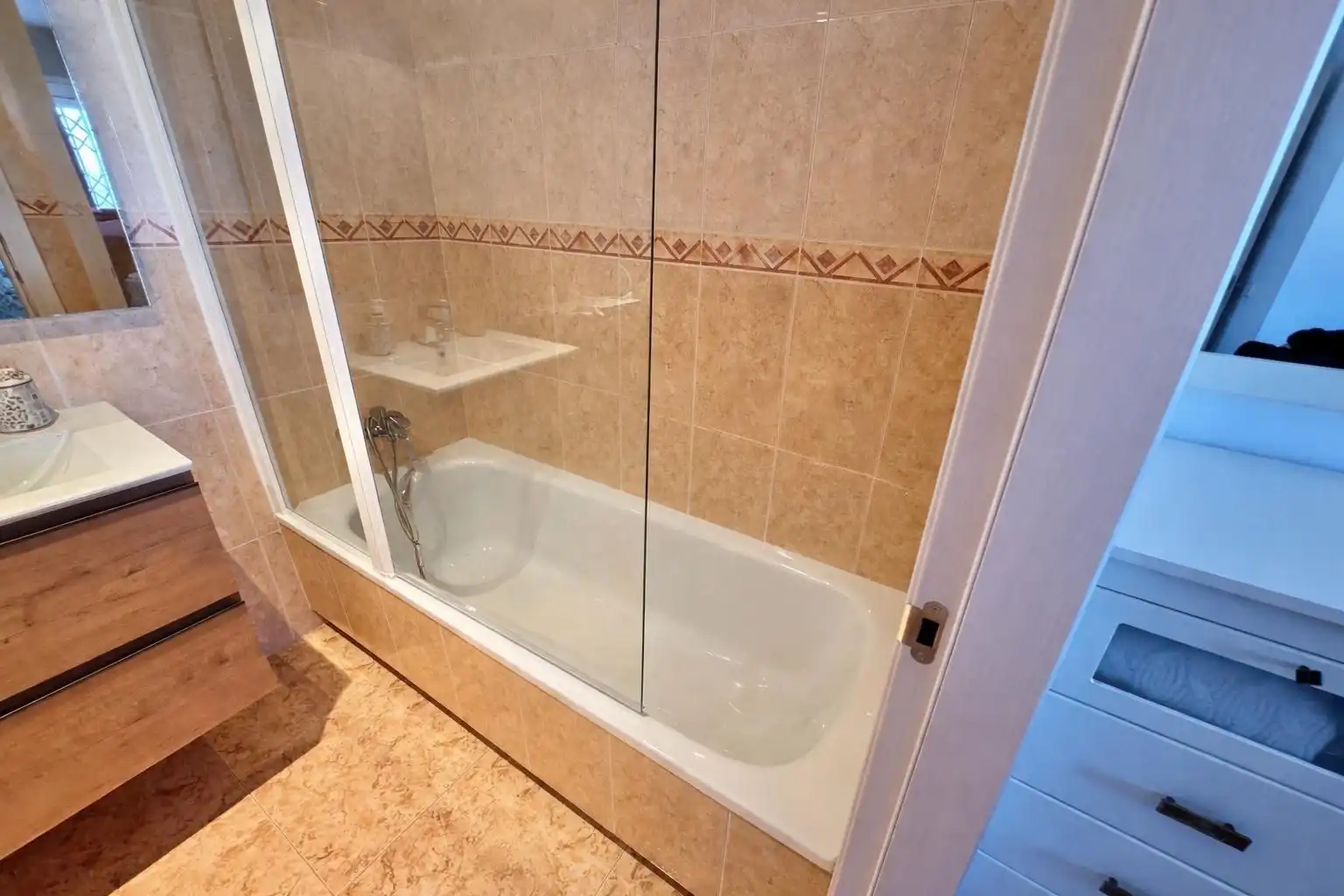 Badezimmer von Wohnung zum Verkauf in Malgrat de Mar mit Heizung, Balkon und Gemeinschaftspool