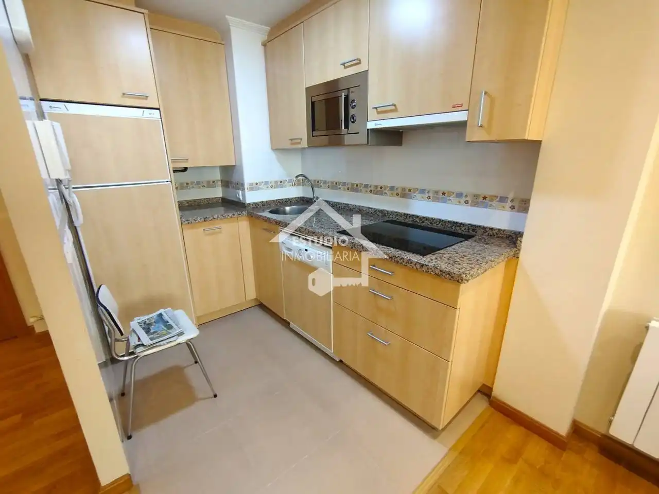 Küche von Wohnung zum Verkauf in Oyón-Oion mit Heizung, Abstellraum und Balkon