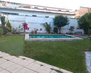 Piscina de Casa o xalet en venda en Úbeda amb Aire condicionat, Calefacció i Jardí privat