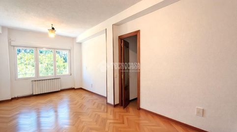 Foto 2 de Piso en venta en Peñagrande, Madrid Capital