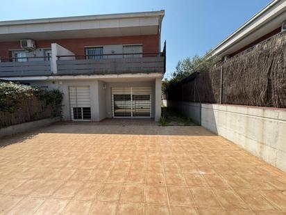 Exterior view of Single-family semi-detached for sale in Sant Celoni  with Private garden and Balcony