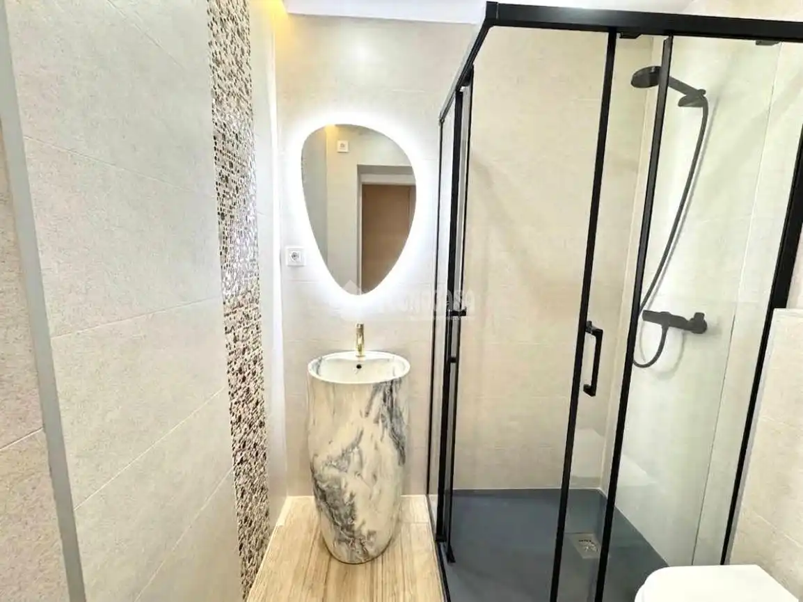 Baño de Piso en venta en Madrid con Aire acondicionado y Amueblado