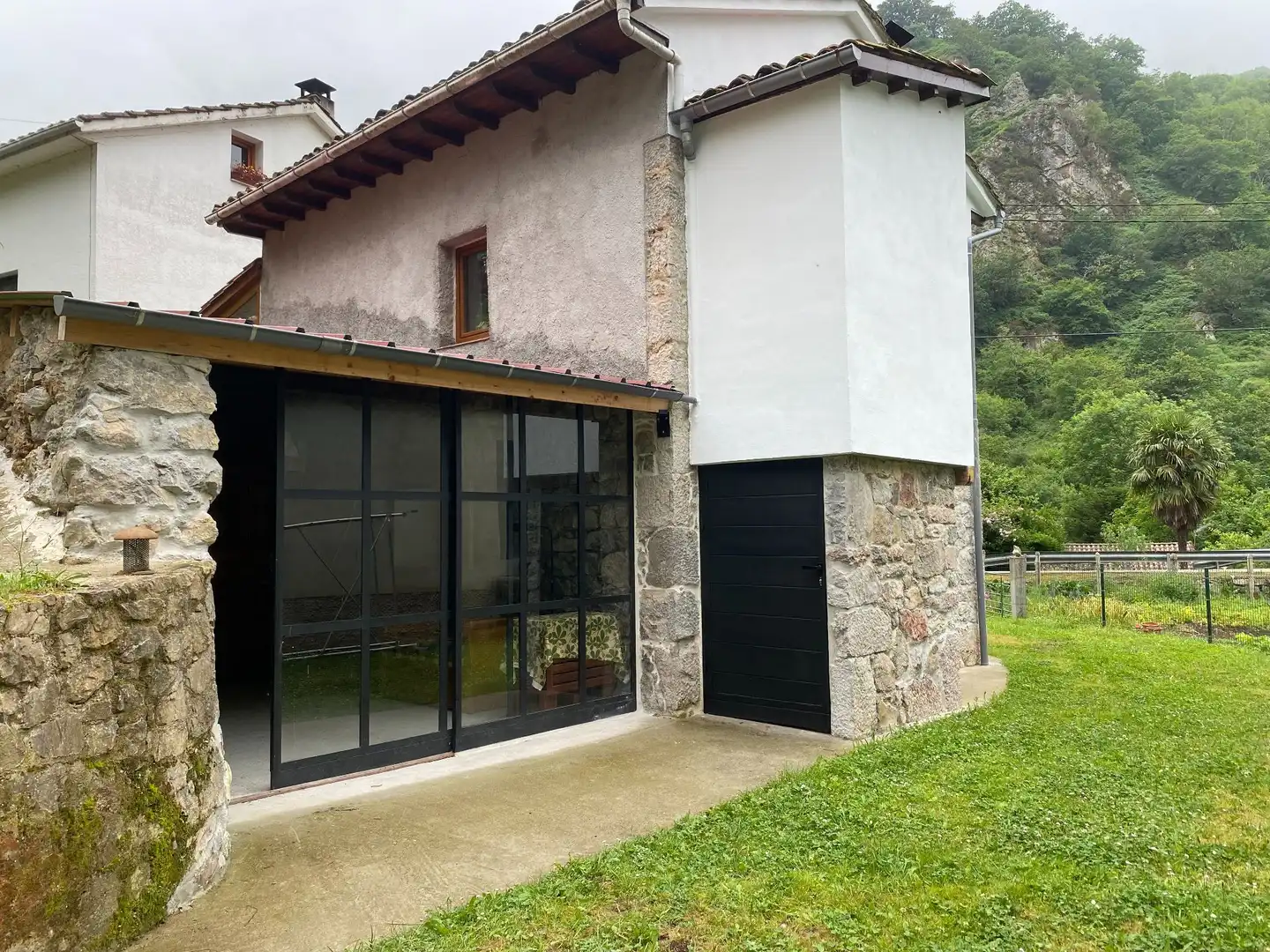 Houses for sale in Ceneya, Amieva