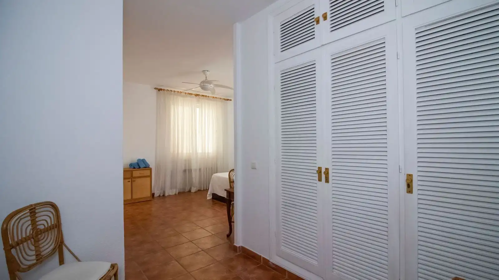 Habitación de Piso en venta en Marbella con Aire acondicionado, Terraza y Amueblado