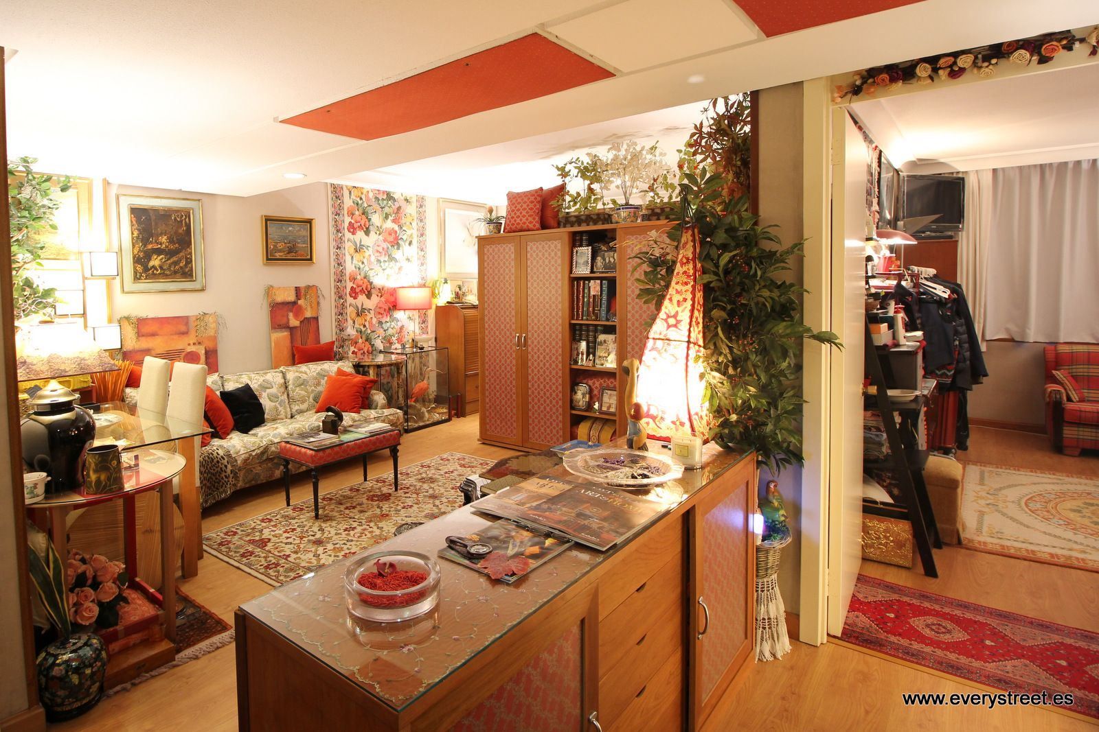 Living room of Flat for sale in  Madrid Capital  with Air Conditioner, Heating and Storage room