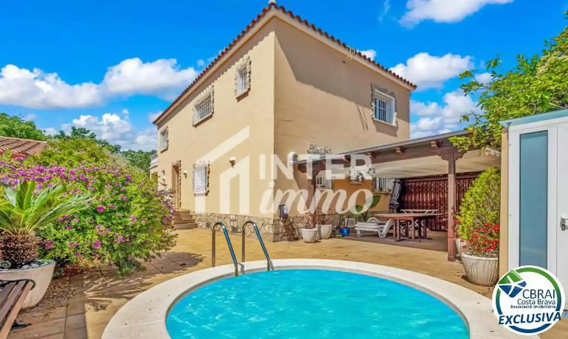 House with pool for sale in Calle MAS NOU 2