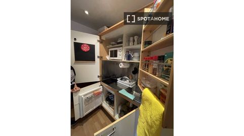 Foto 2 de Piso de alquiler en Castillejos - Cuzco, Madrid Capital