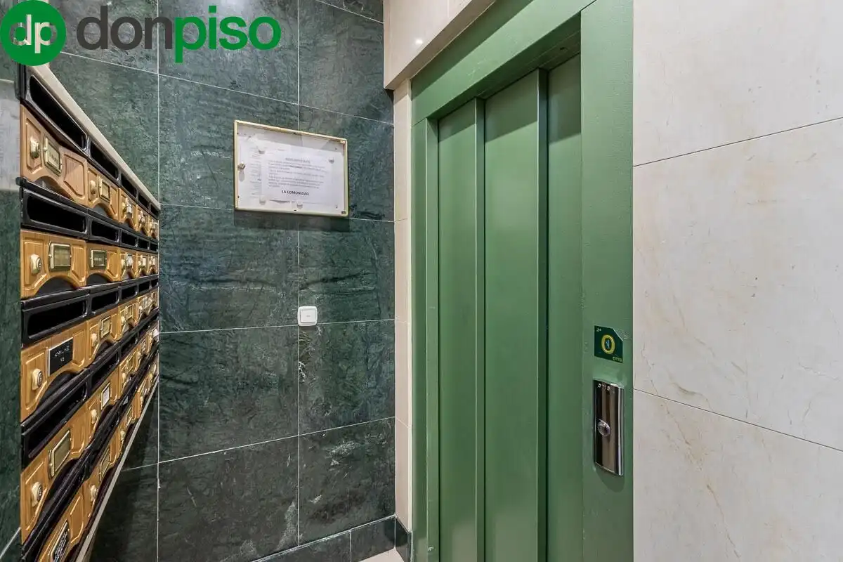 Flat for sale in Granada  with Heating and Balcony