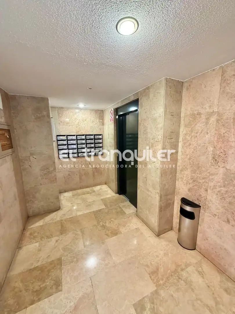 Flat for rent in Madrid  with Air Conditioner, Parquet flooring and Furnished