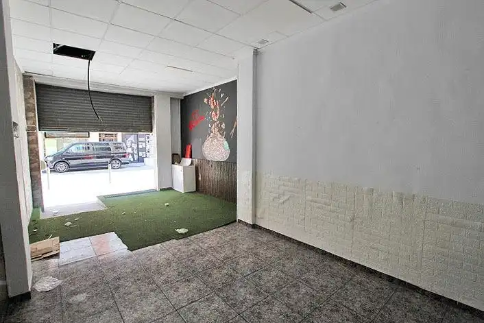 Local comercial en venta en Pueblo, imagen 4