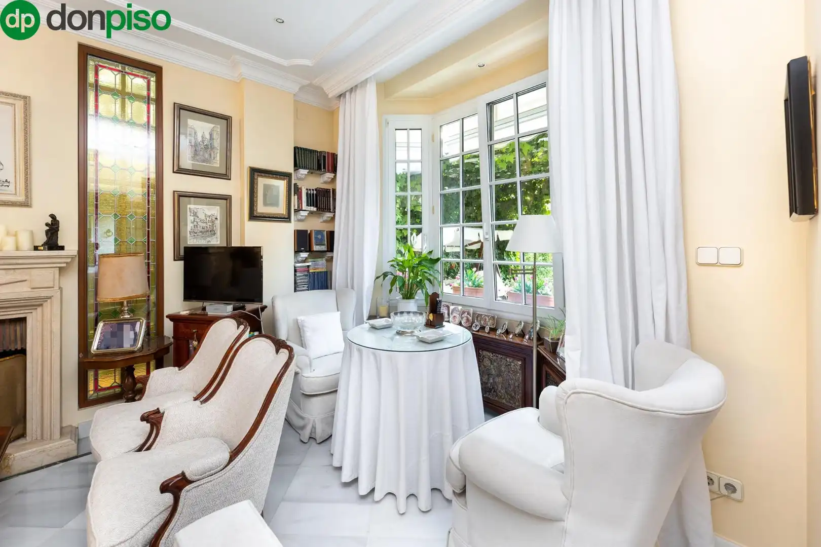 Living room of Detached homes for sale in Granada  with Air Conditioner, Heating and Private garden