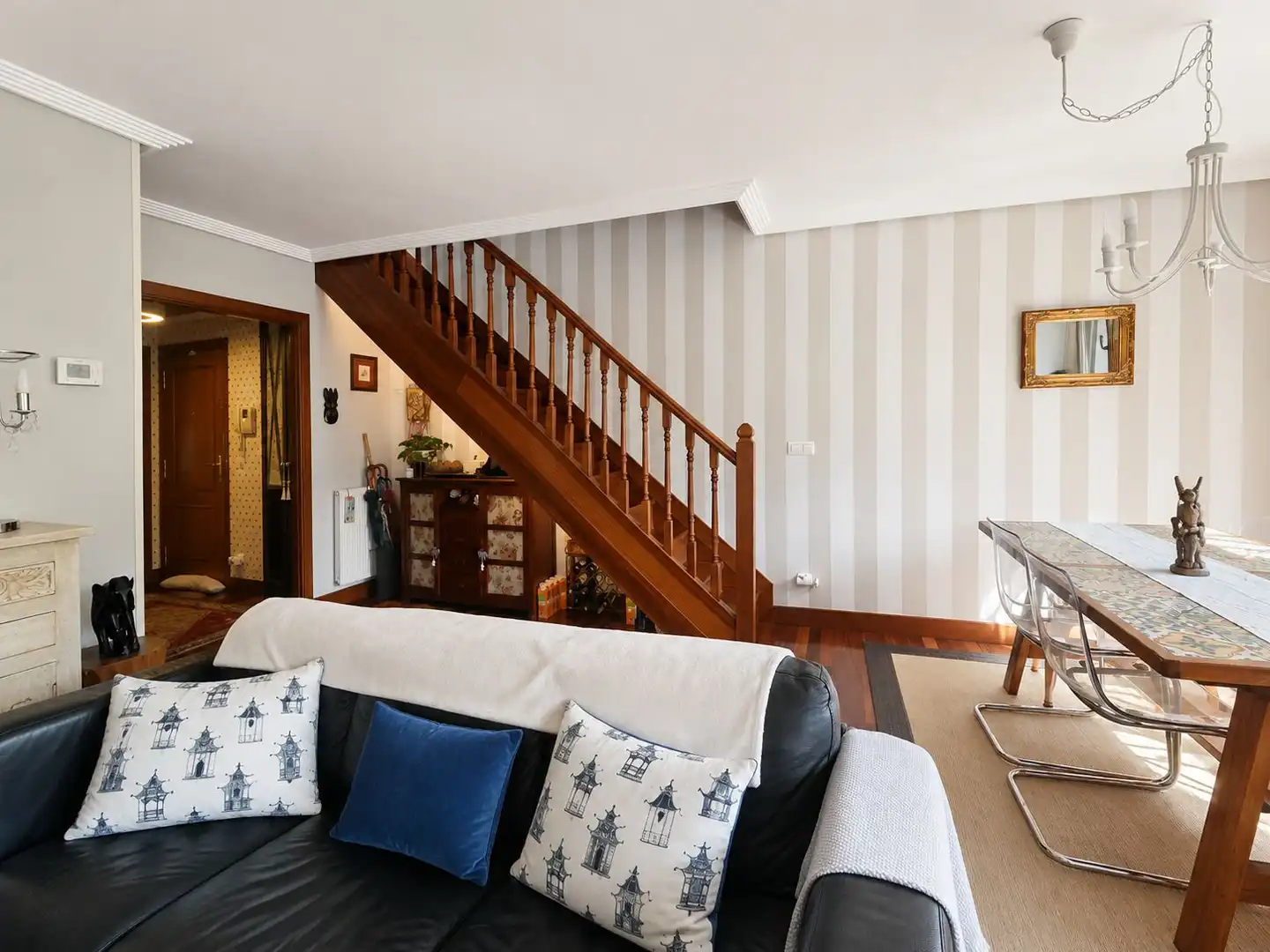 Sala de estar de Piso en venta en Urduliz con Calefacción, Terraza y Trastero