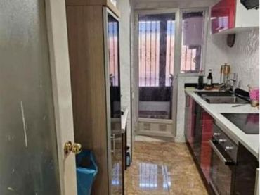 Flat with lift for sale in Carrer de Pere De València