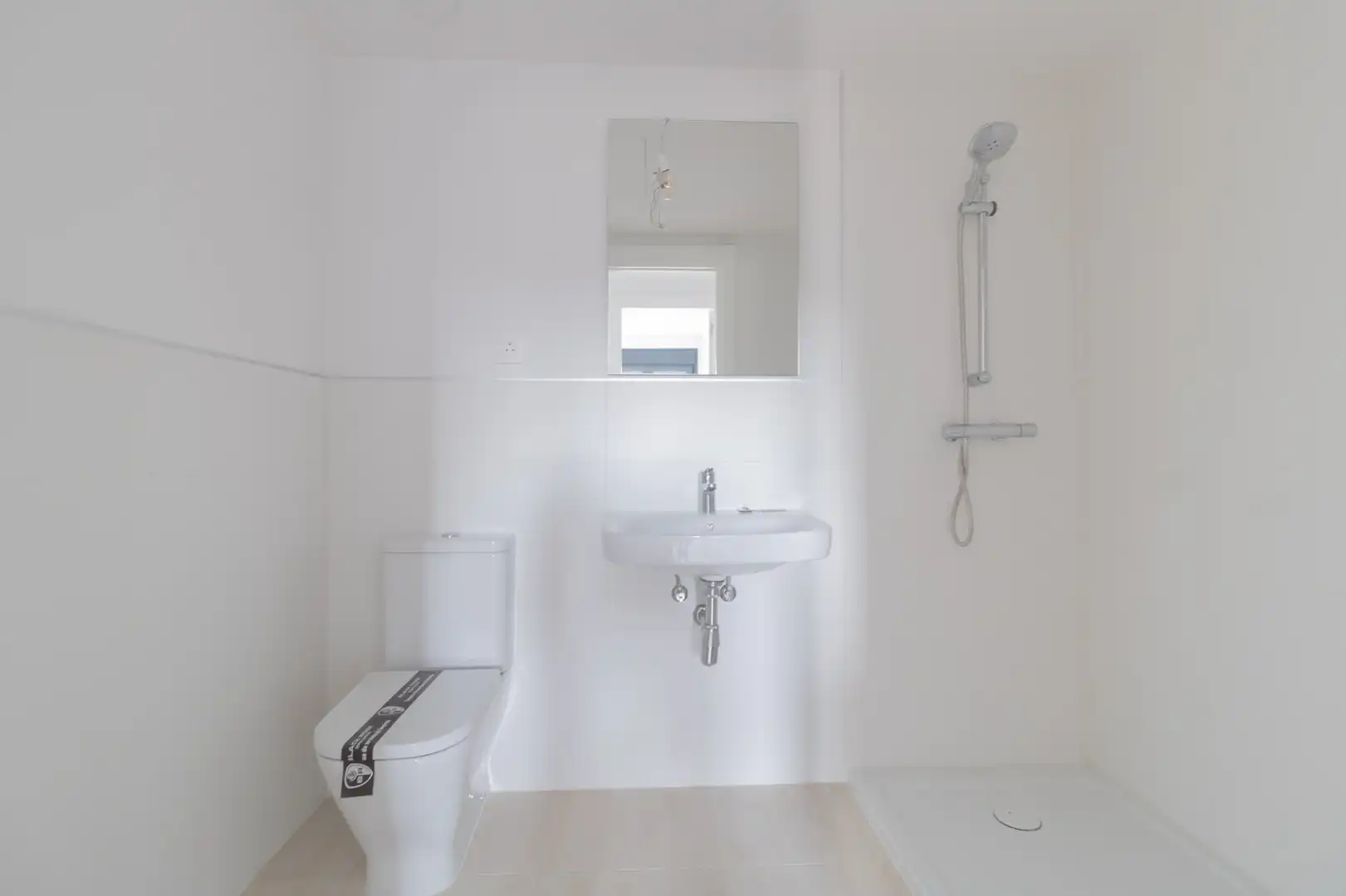 Baño de Piso en venta en Girona con Aire acondicionado, Calefacción y Parquet