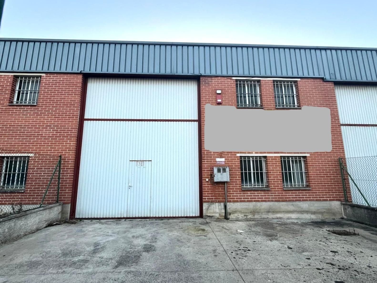 Vista exterior de Nave industrial en venta en Aranguren