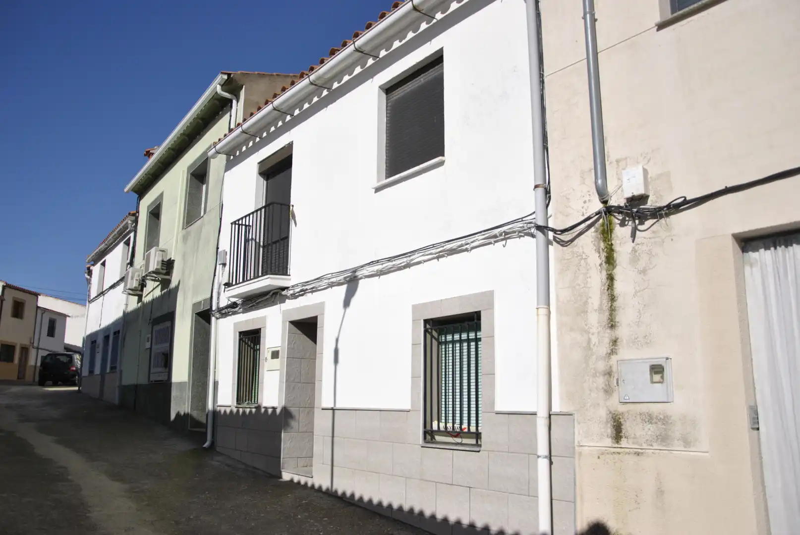 Vista exterior de Casa adosada en venta en Holguera con Terraza, Trastero y Amueblado