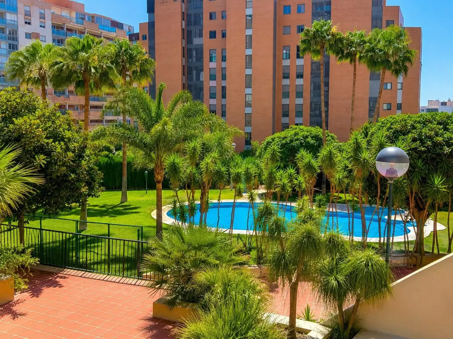 Piscina de Pis en venda en Villajoyosa / La Vila Joiosa amb Aire condicionat, Traster i Piscina comunitària