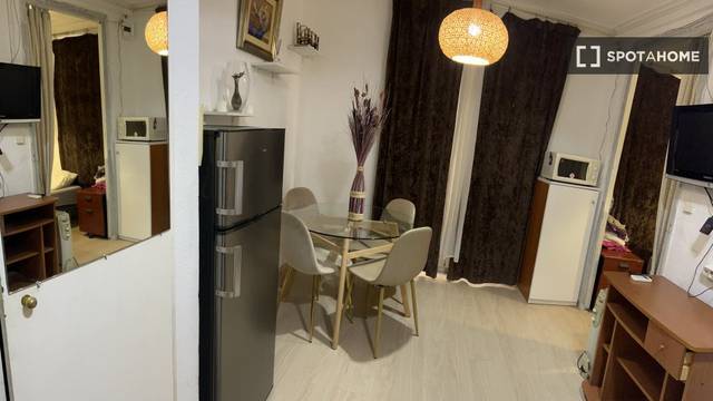 Piso en Alquiler en Barri Gòtic