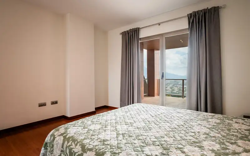 Habitatge amb terrassa en venda a Benahavís pueblo, imagen 8