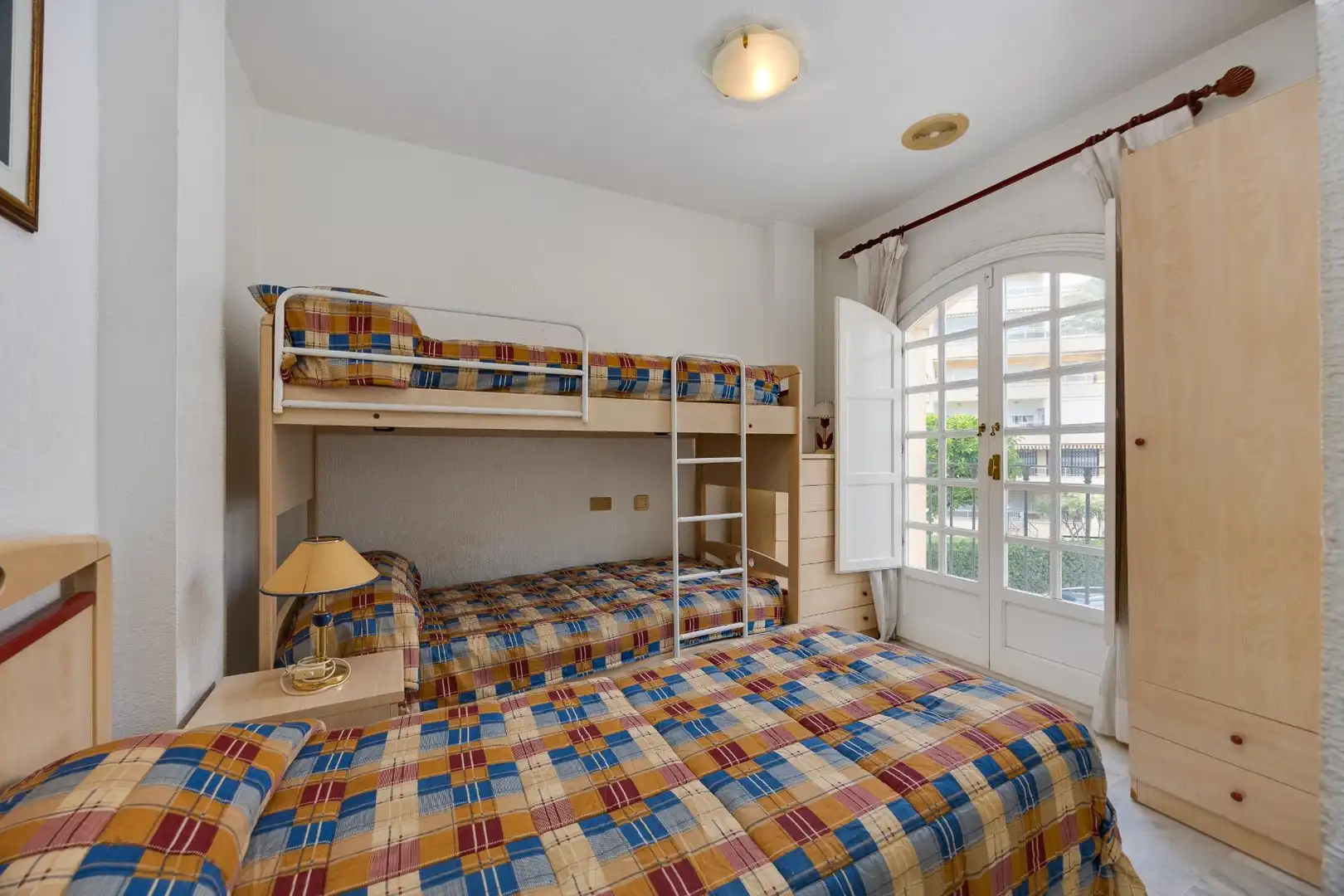 Apartamento con terraza en venta en Avenida ROENTGEN 2, imagen 8