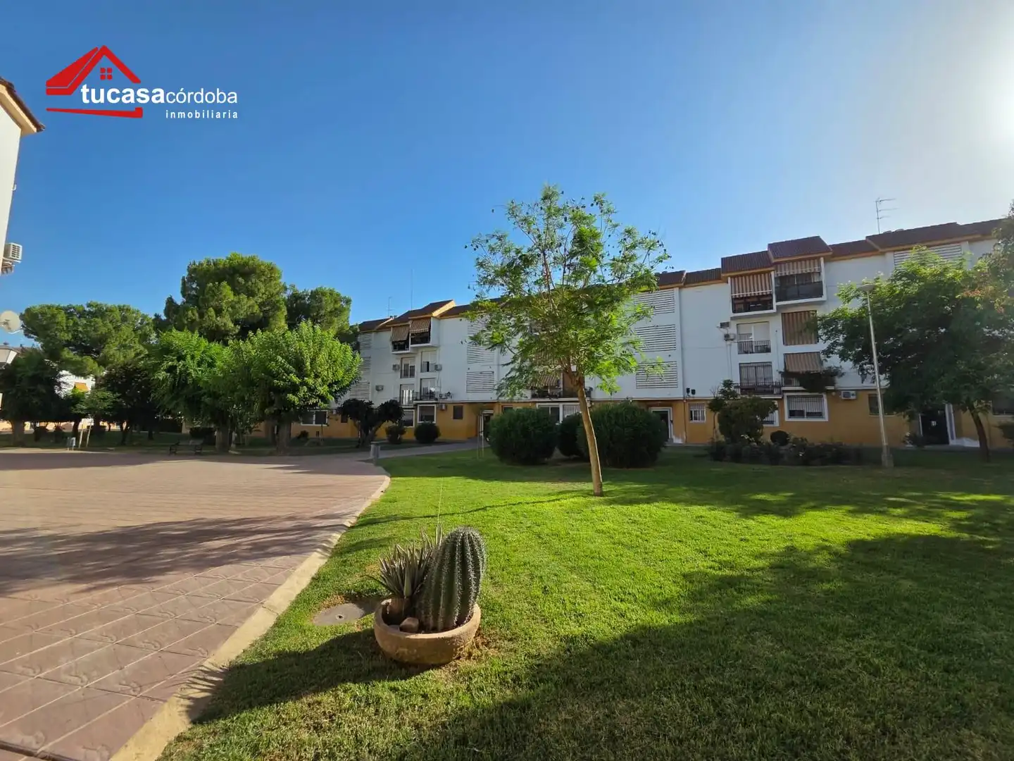 Vista exterior de Piso en venta en Córdoba