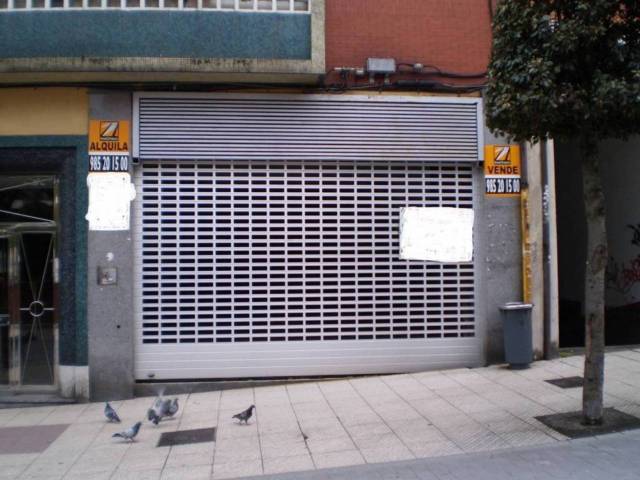Local comercial en Venta en Calle lila en Salesas - Foncalada - Campoamor