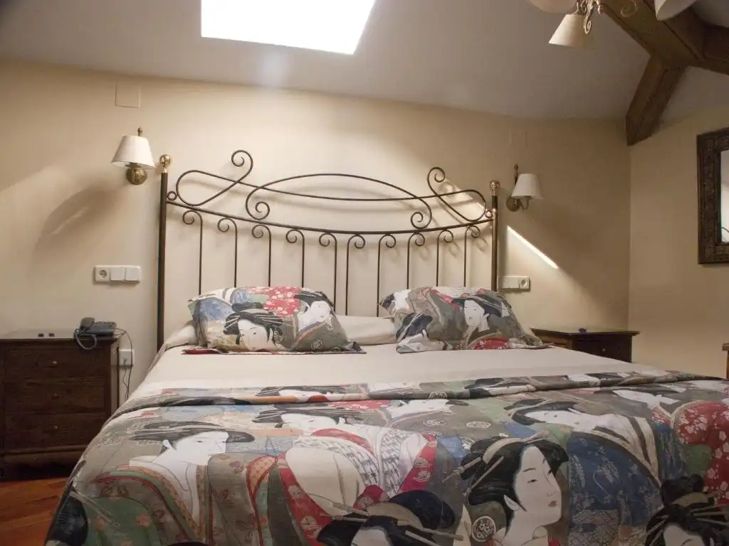 Habitación de Edificio en venta en Santa María del Tiétar