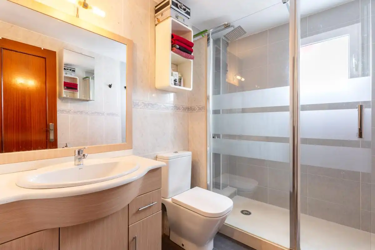 Baño de Piso en venta en Valencia con Aire acondicionado y Calefacción