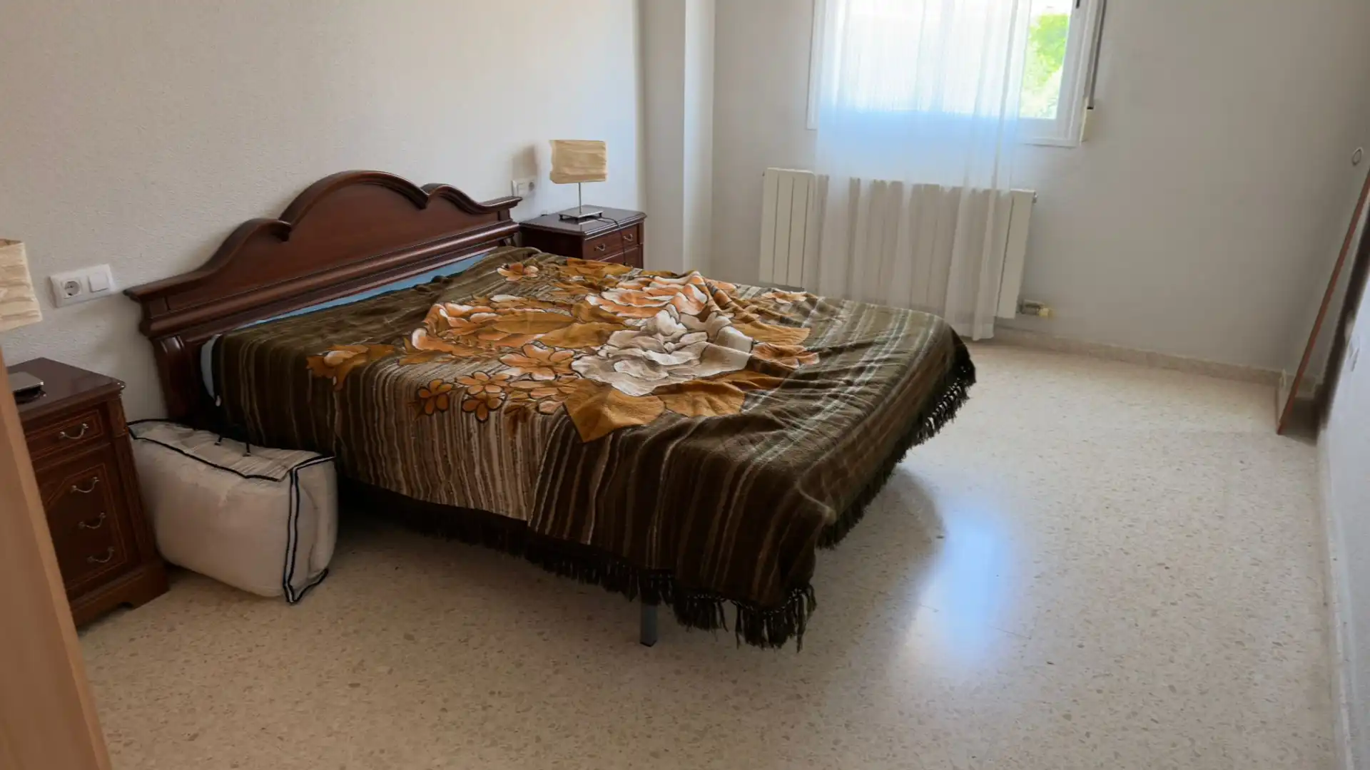 Schlafzimmer von Wohnung zur Miete in Granada mit Heizung, Privatgarten und Möbliert