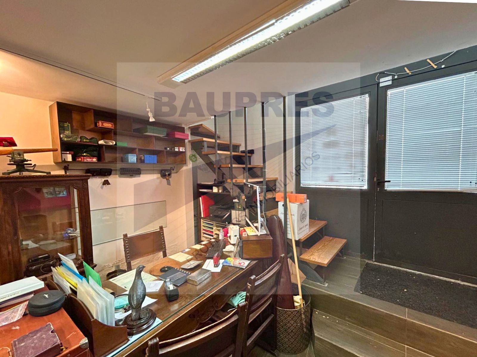 Premises for sale in  Madrid Capital  with Air Conditioner and Internet