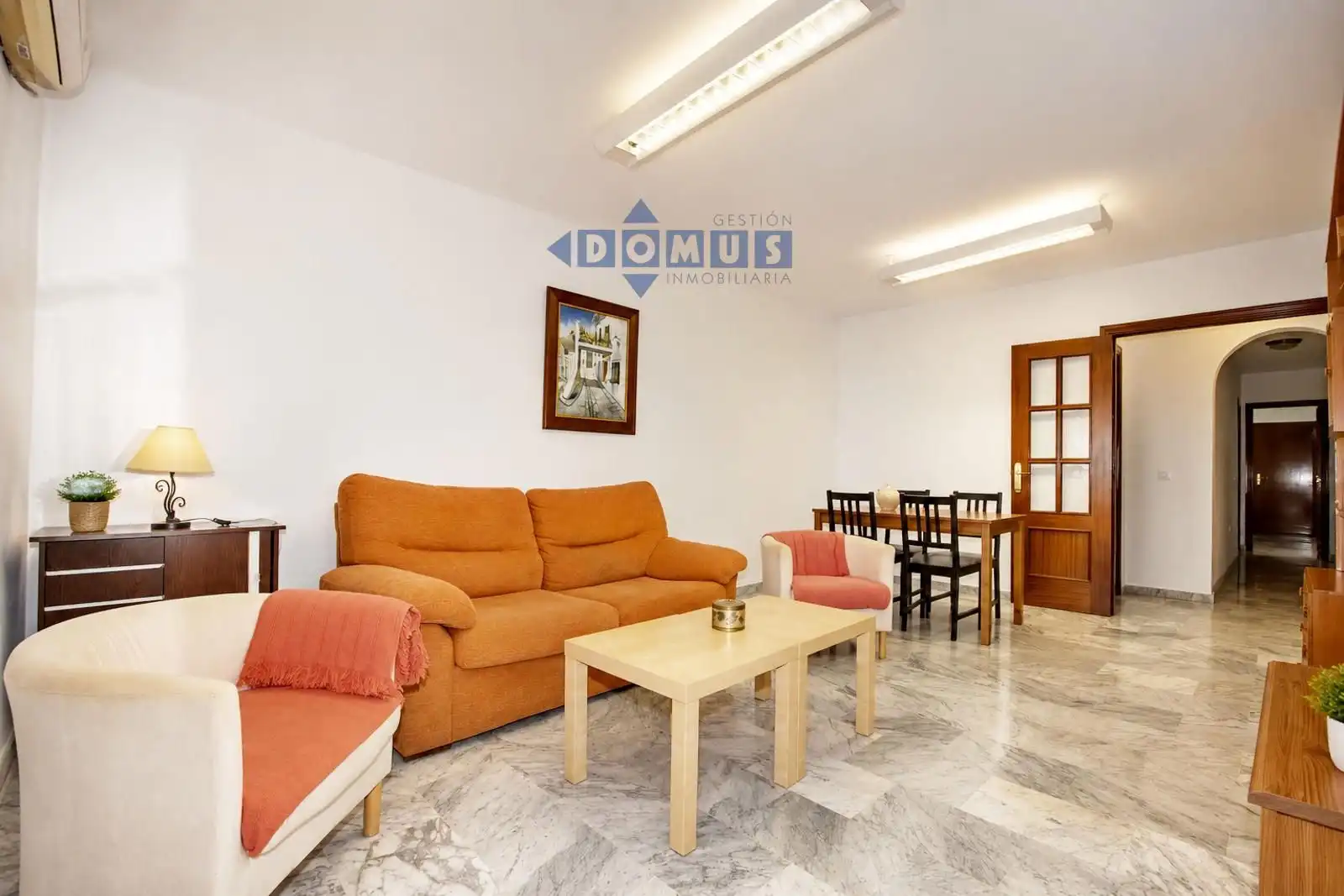 Sala de estar de Piso en venta en Ronda con Aire acondicionado, Terraza y Amueblado