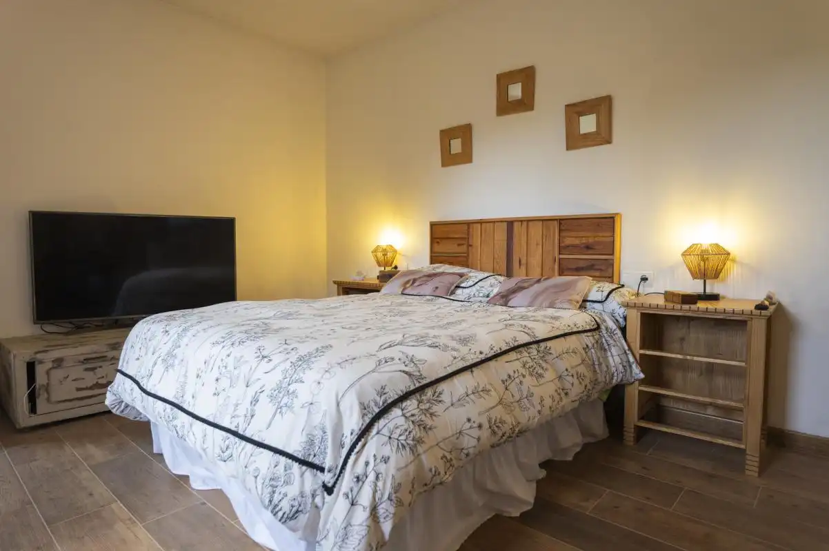 Habitación de Casa o chalet en venta en Santa Eulària des Riu con Aire acondicionado, Calefacción y Jardín privado