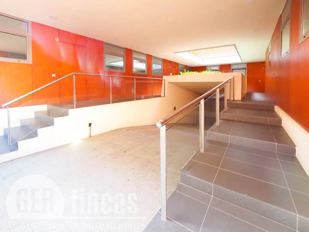 Maisonette zum Verkauf in Terrassa mit Klimaanlage, Heizung und Parkett