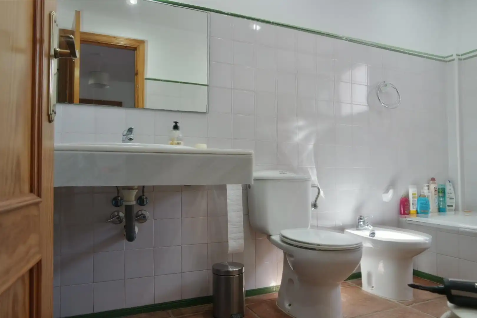 Badezimmer von Haus zum Verkauf in Sanlúcar de Barrameda mit Klimaanlage, Heizung und Privatgarten