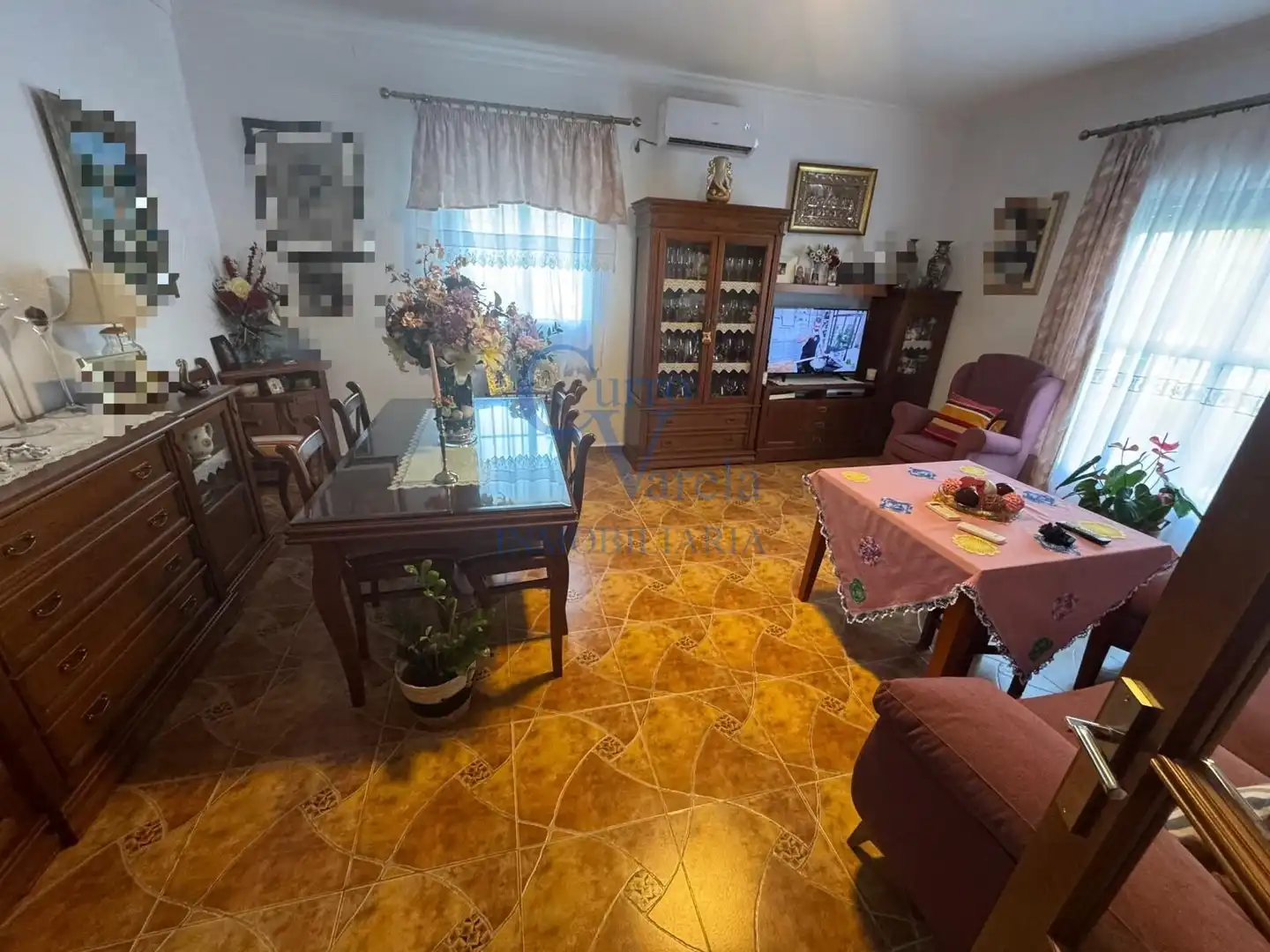 Sala d'estar de Finca rústica en venda en Dos Hermanas amb Aire condicionat, Calefacció i Jardí privat