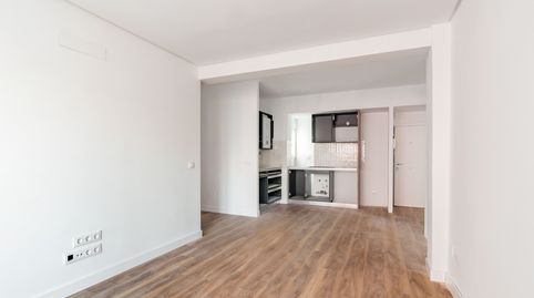 Foto 3 de Piso en venta en Paseo de Santa María de la Cabeza, Moscardó, Madrid Capital