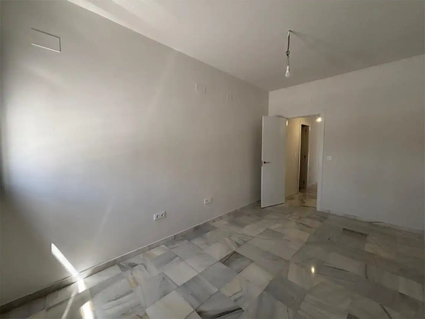 Dormitori de Casa o xalet en venda en Castilleja de la Cuesta amb Aire condicionat