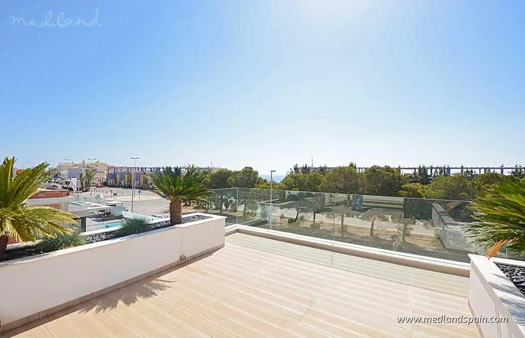 Chalet con piscina en venta en Orihuela Costa, imagen 3