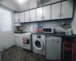 Cuina de Pis en venda en Ourense Capital  amb Calefacció i Balcó