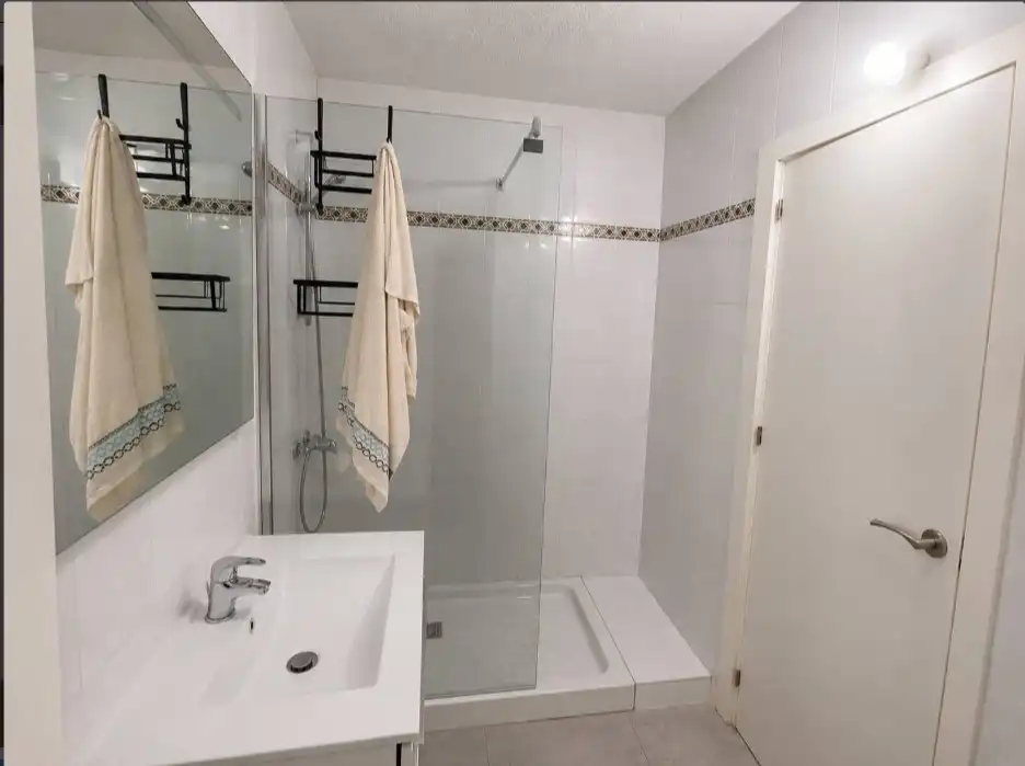 Baño de Casa o chalet en venta en Torrevieja con Aire acondicionado, Calefacción y Terraza