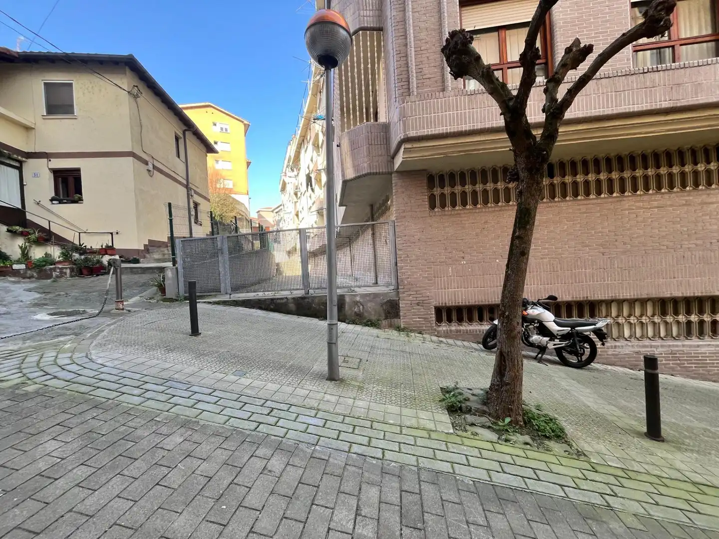 Exterior view of Storage room for sale in Basauri 