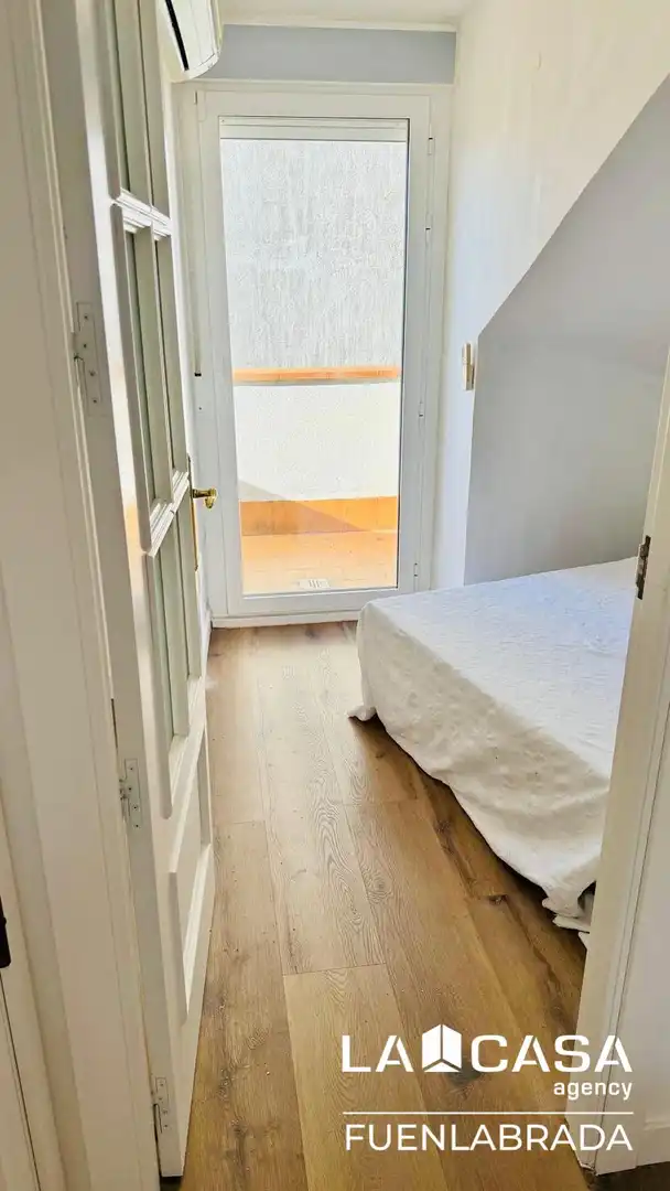 Habitación de Ático en venta en Fuenlabrada con Aire acondicionado y Terraza