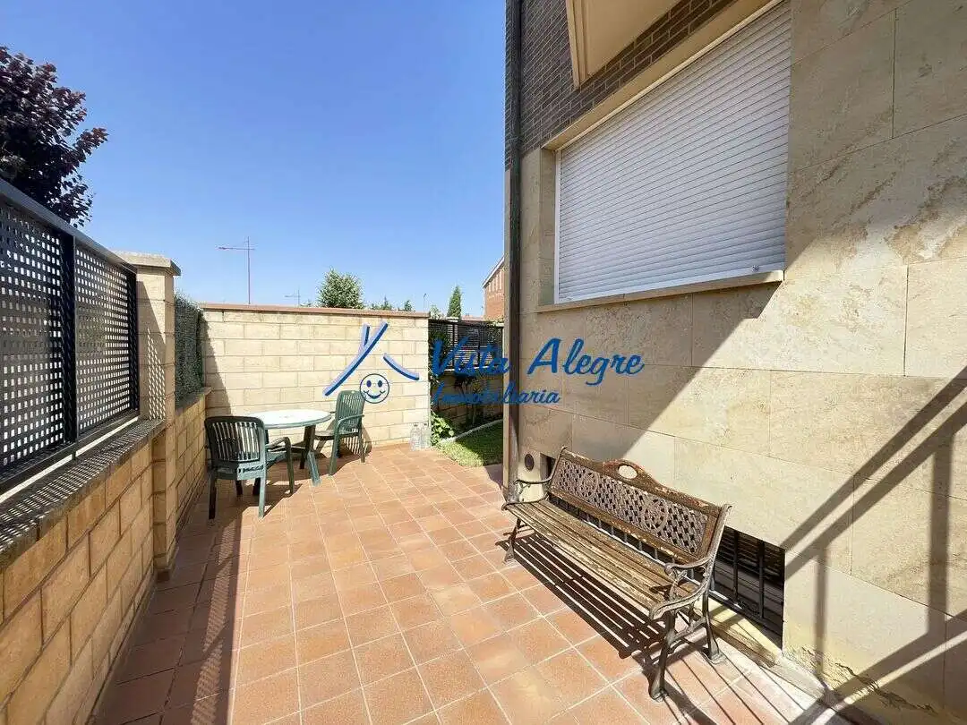 Garden of Detached homes for sale in Haro  with Heating, Parquet flooring and Terrace
