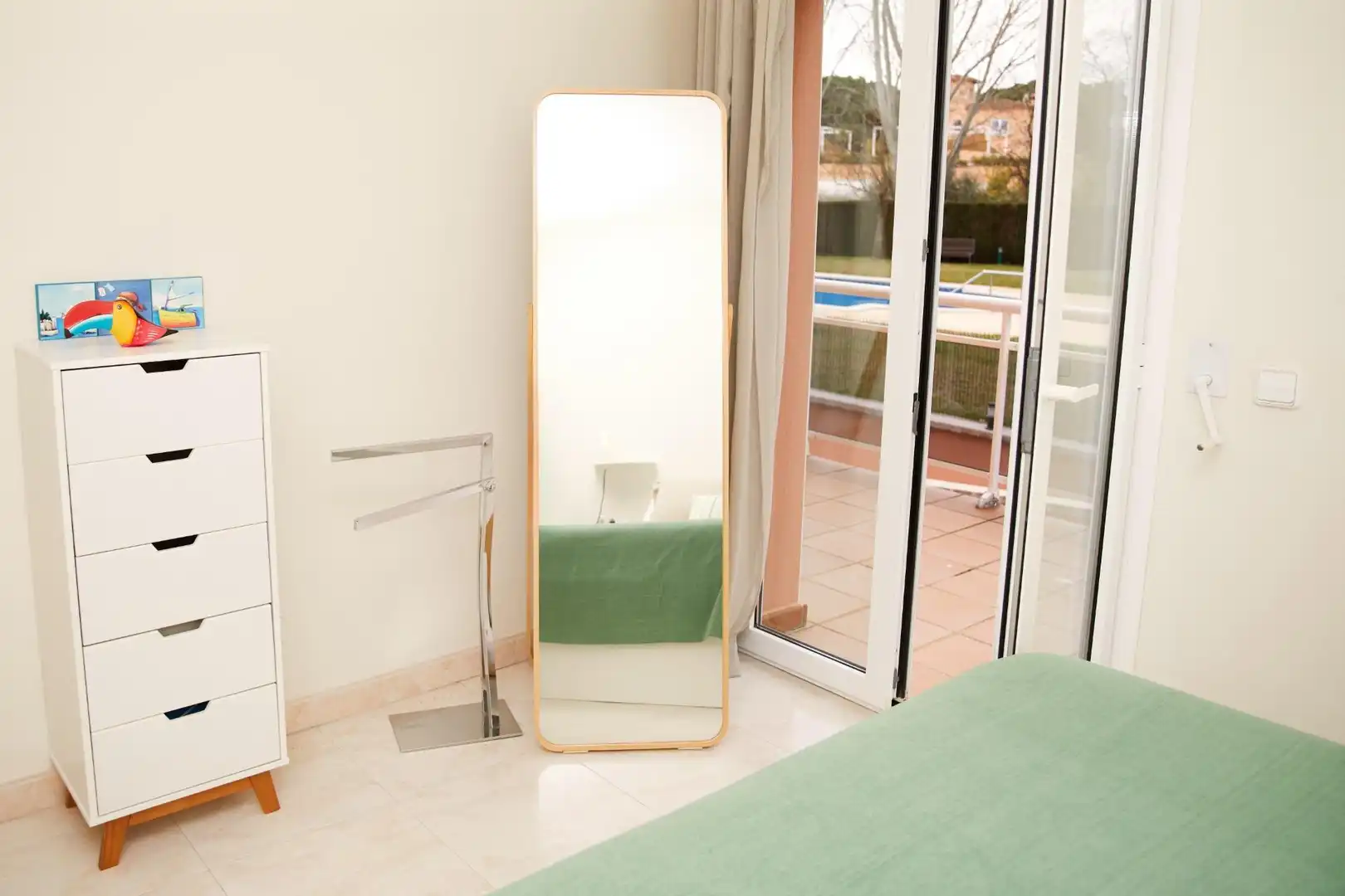 Habitación de Planta baja en venta en Sant Feliu de Guíxols con Calefacción, Jardín privado y Terraza