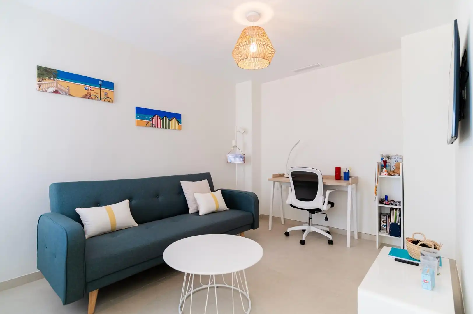 Wohnzimmer von Wohnungen zum Verkauf in Benicasim / Benicàssim mit Klimaanlage, Heizung und Privatgarten