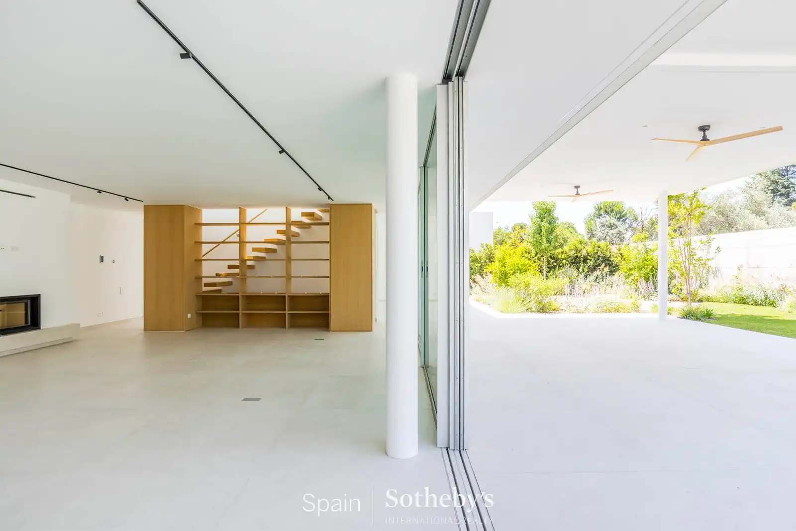 Houses for rent in Madrid  with Air Conditioner, Heating and Private garden